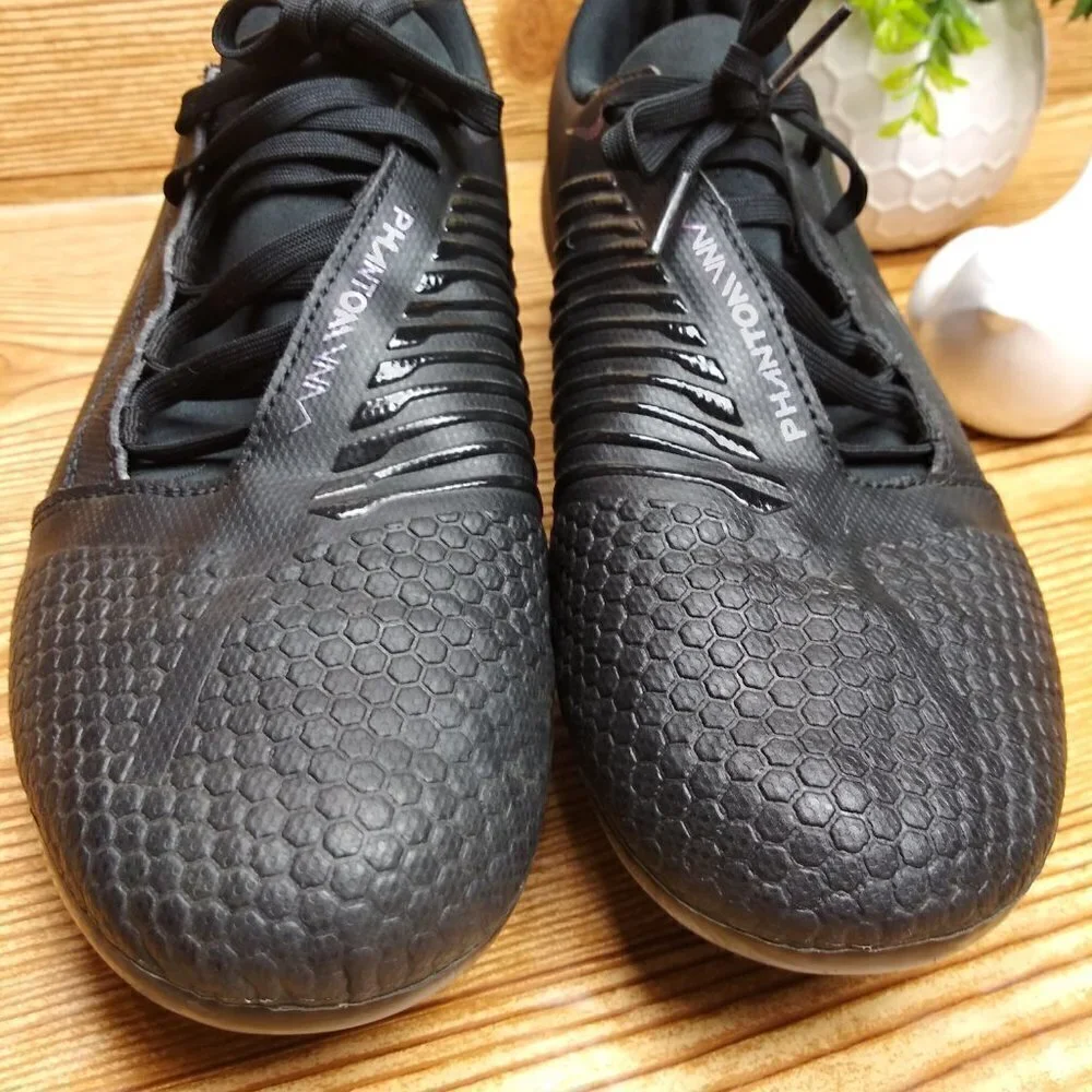 NIKE PHANTOM VENOM club FG black soccer cleats men's size 11.5